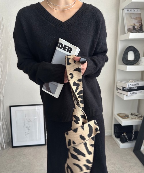 ULEULA（ウルア） セットアップ Vネックニット＋ニットスカート/ニット