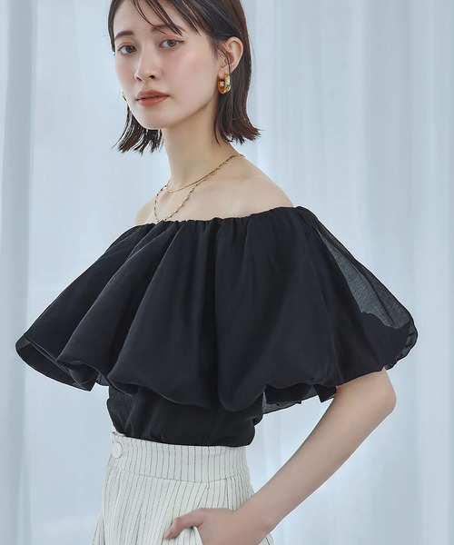 ブラウス シャツ オフショルダーバルーントップス レディース Olu.（オルドット）の「バルーンボリュームオフショルダー