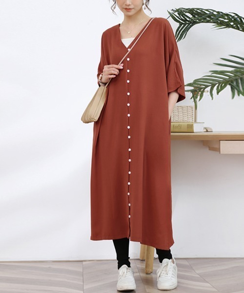 もん様　2点色違い　新品✨Vネックロングワンピース フロント ボタンデザイン ワンピース Vネックフロントボタンロングワンピース : ZOZOTOWN Yahoo