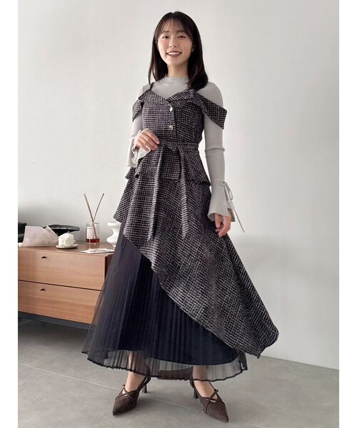 dazzlin オフショルアシメトレンチワンピース　ボルドーM 今期 dazzlin オフショルアシメトレンチワンピース ボルドーM 今期