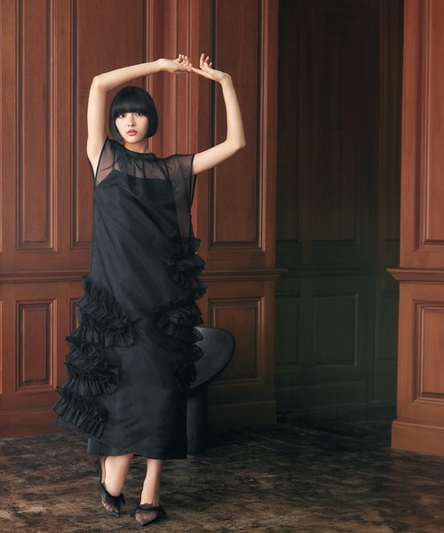 GIRLオケージョンドレスLサイズ美品 ベージュのオープンショルダードレス | GIRL | M | 結婚式パーティーの