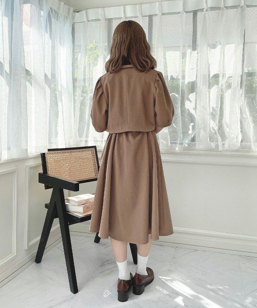 F i.n.t（フィント） セットアップ 釦使いパフスリーブジャケット