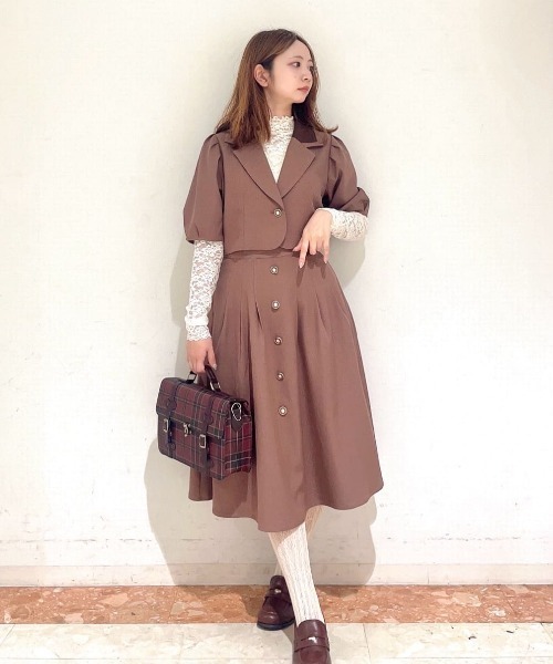 F i.n.t セットアップ 釦使いパフスリーブジャケットセットアップ