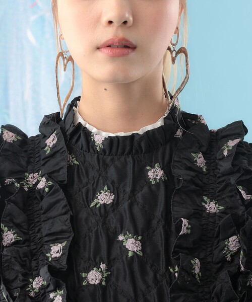 CAROLINA GLASER（カロリナ グレイサー） ベスト ジレ フラワー フリル