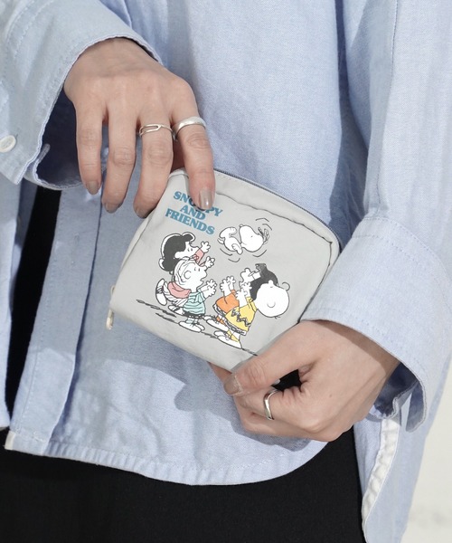PEANUTS ポーチ 09”「PEANUTS」ナイロン プリント スクエア ポーチ