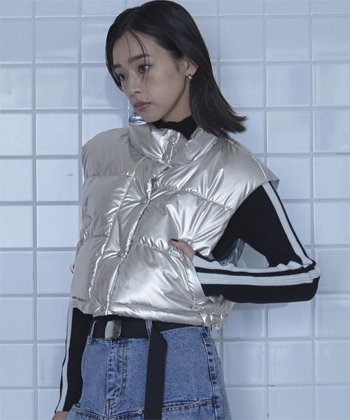 miusa ミューザダウンベスト⭐︎可愛いベスト⭐︎美品 MiuMiu(ミュウミュウ) ダウンベスト(レディース) - 海外通販のBUYMA
