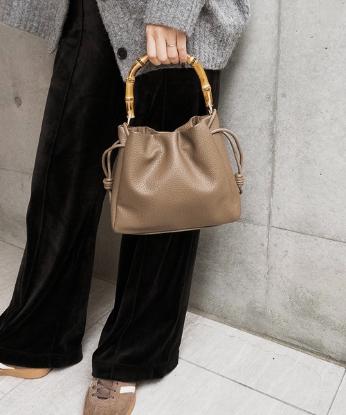 SHE HER HER HERS ハンドバッグ バンブーハンドルドロストバッグ