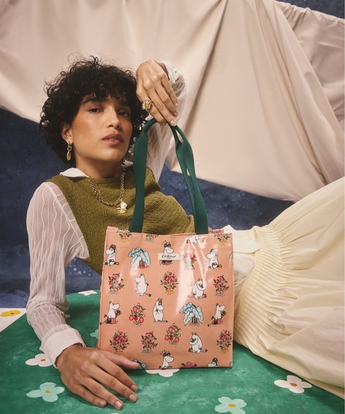 キャスキッドソン☆美品！ディズニーパッチ キャビンウィールド キャリー オン☆ Cath Kidston（キャス・キッドソン） トートバッグ ムーミン