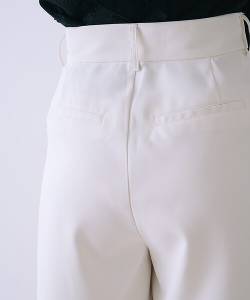 新品未使用★2tuckハイウエストCottonショートパンツ オフホワイト S SELFIST（セルフィスト） パンツ ハイウエストショートパンツ 春服