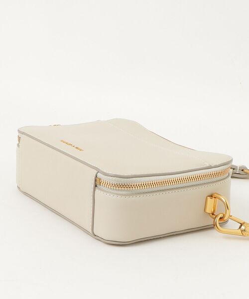 CHARLES ＆ KEITH（チャールズ&キース） 「CHARLES & KEITH