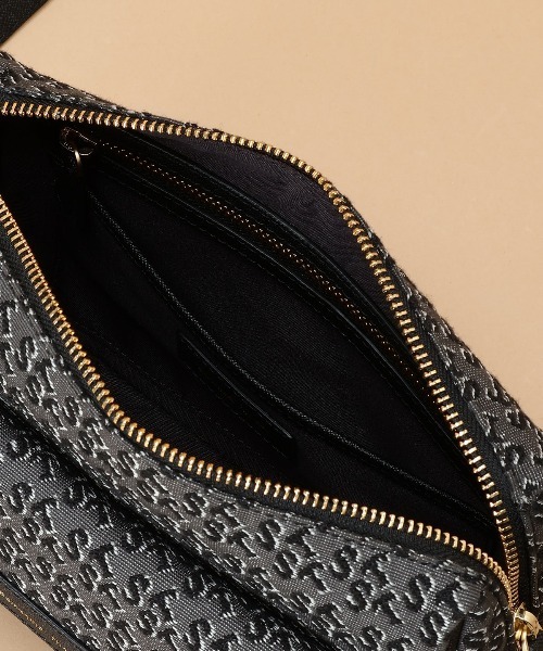 大人気!! Samantha Thavasa Jacquard フォルム ショルダーバッグ セール】ST Jacquard シルエット ショルダーバッグ（ショルダー