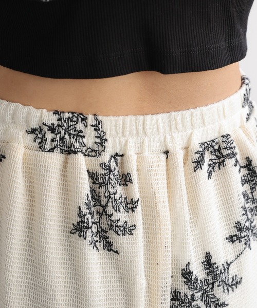 ap retro ワイドパンツ パンツ 「セットアップ対応」リーフ柄刺繍