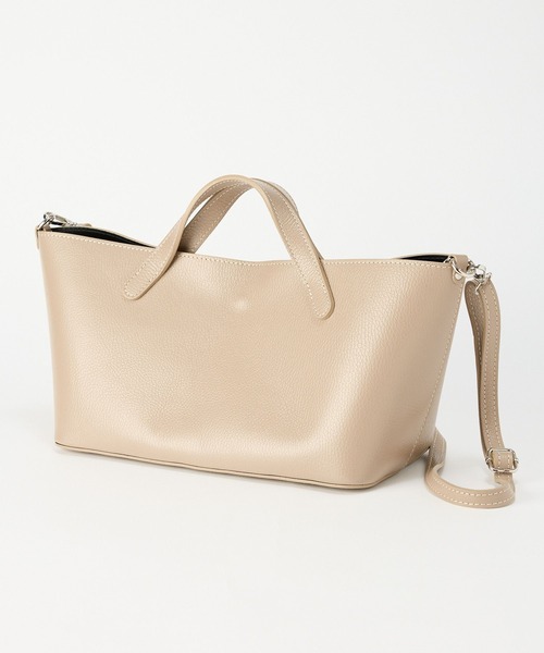 AULENTTI（オウレンティ） ショルダーバッグ バッグ BARNYARDSTORM