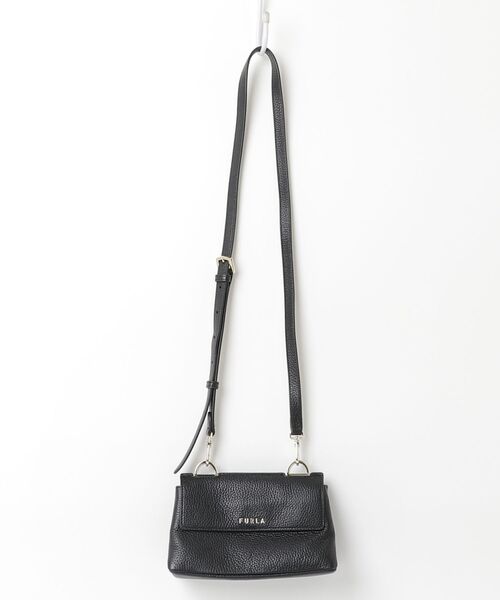 FURLA ブラック ショルダーバッグ FURLA（フルラ） ショルダーバッグ - ブラック レディース : ZOZOTOWN