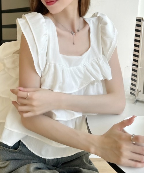 Ada. ブラウス シャツ フリルスリーブ スクエアネック ショート丈