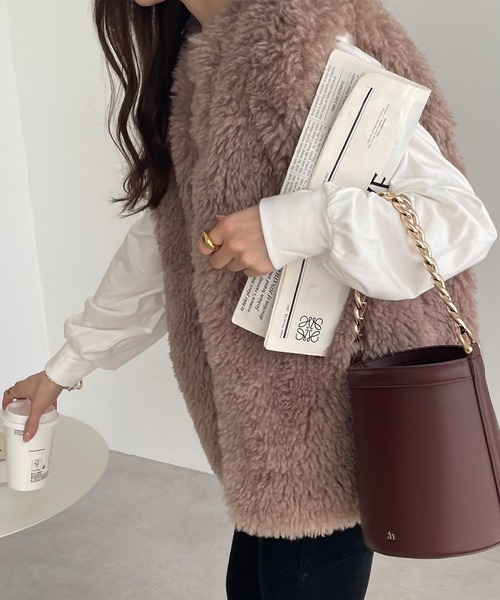 andme（アンドミー） ベスト ジレ シープ風ファーベスト レディース