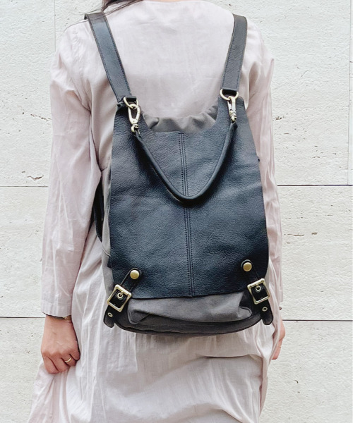 perche（ペルケ） デイバック リュック perche / 牛革かぶせキャンバス 