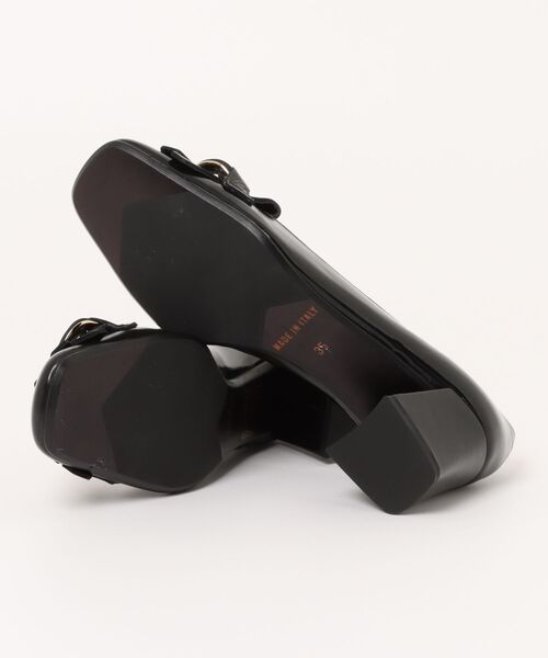 パンプス 「INTER-CHAUSSURES」スクエアトウチェーンキルトパンプス(I41000)の画像