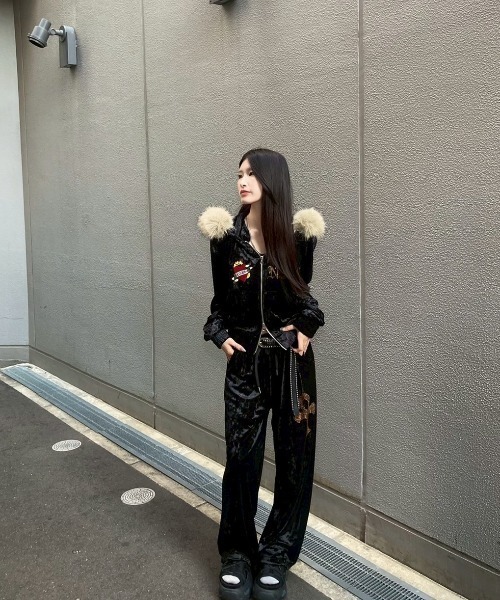 パンツ A'GEM/9 × .kom 「A'GEM/9/エージェムナイン」 Ed Hardy ベロアパンツ レディース メンズの画像