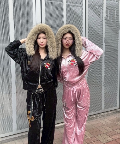 パンツ A'GEM/9 × .kom 「A'GEM/9/エージェムナイン」 Ed Hardy ベロアパンツ レディース メンズの画像