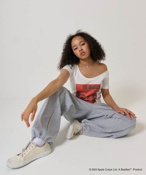 tシャツ THE BEATLES オフショルTシャツ TINA：JOJUN レディース TINA：JOJUN tシャツ THE BEATLES オフショルTシャツ レディース