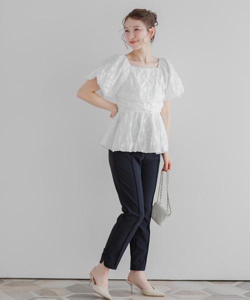 Fit more（フィットモア） シャーリングバルーンペプラムトップス
