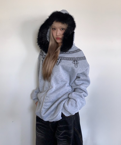 バーバリー　ブラックレーベル　ファー　パーカー　y2k グレー BURBERRY BLACK LABEL（パーカー）のフリマアイテム一覧