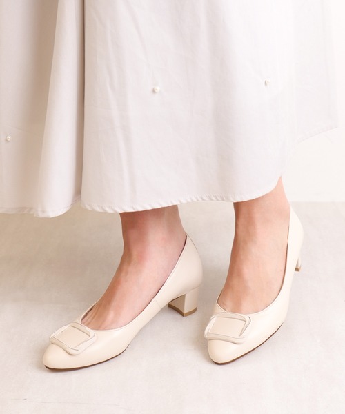 artemis by DIANA（アルテミス by ダイアナ） パンプス バックル付き