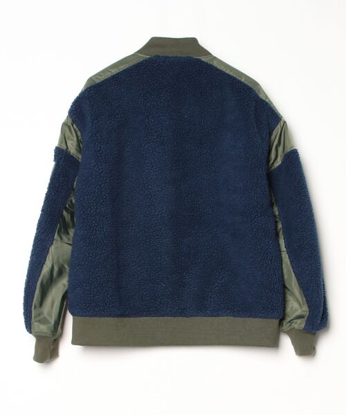 「UGG」 ブルゾン M レッド レディースの画像