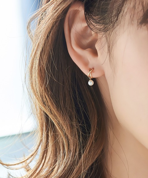 ピアス 「K10」クロッシングモチーフピアス/淡水パール/BOX付き レディースの画像