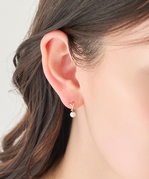 ピアス 「K10」クロッシングモチーフピアス/淡水パール/BOX付き レディースの画像