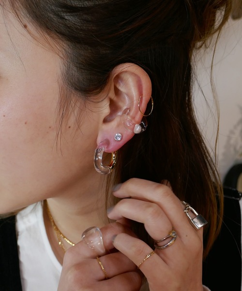 e.m. ジルコニア両面にはめ込まれたピアス e.m. ピアス ジルコニアブーケピアス レディース : ZOZOTOWN