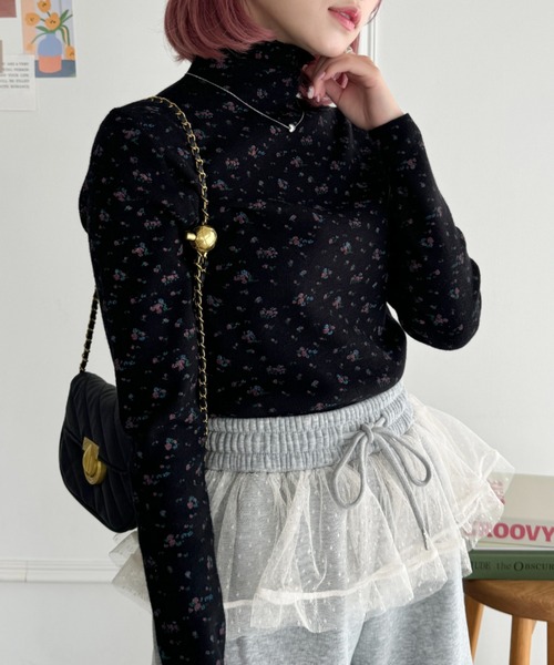 SOLLON. tシャツ 小花柄ハイネックトップス レディース