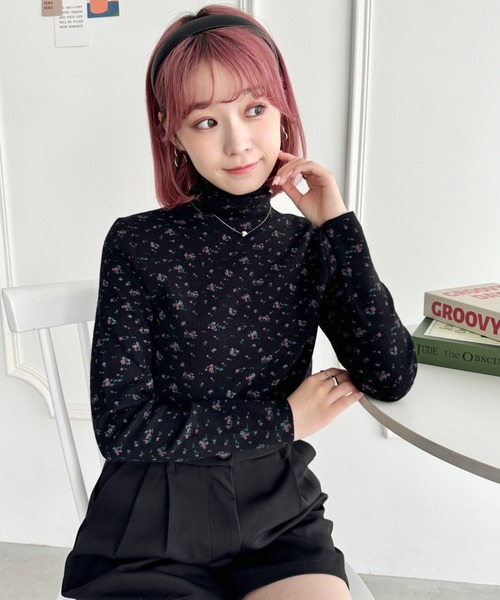 SOLLON. tシャツ 小花柄ハイネックトップス レディース