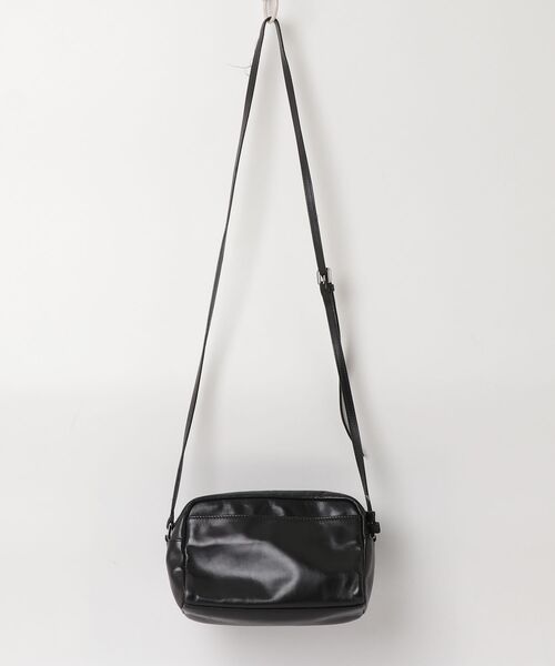 新品✴︎agnes b. アニエスベー ショルダーバッグ ブラック agnes b.（アニエスベー） ショルダーバッグ FREE ブラック レディース