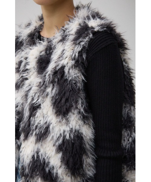 MOUSSYファーベスト美品 AZUL BY MOUSSY ベスト ジレ プードルフェイクファーベスト