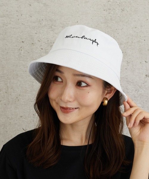 【極美品】　シャポードオー　ボア素材　バケットハット　ホワイト　ロゴ付き 極美品】 シャポードオー ボア素材 バケットハット ホワイト