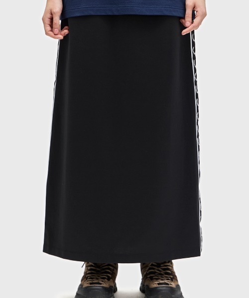 FREDPERRY☆トラックスカート FRED PERRY スカート Taped Track Skirt／トラックスカート
