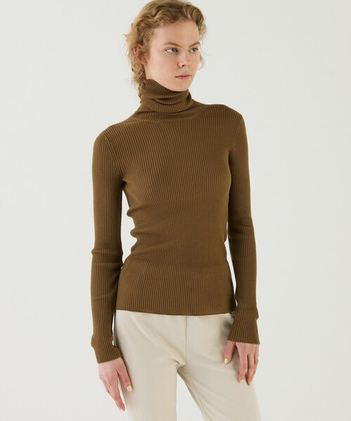 GALERIE VIE（ギャルリー ヴィー） タートルネックニット FREE ライト