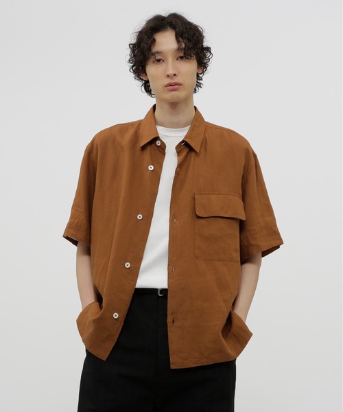 MARGARET HOWELL リネンシャツ & Essential Things 〈マーガレット・ハウエル〉のリネンシャツ