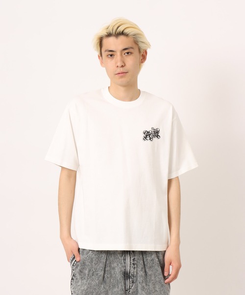 atmos（アトモス） tシャツ atmos New Old English Logo T-Shirt