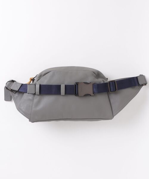 COACH グレー ショルダーバッグ 中型 COACH（コーチ） ショルダーバッグ - グレー メンズ : ZOZOTOWN Yahoo