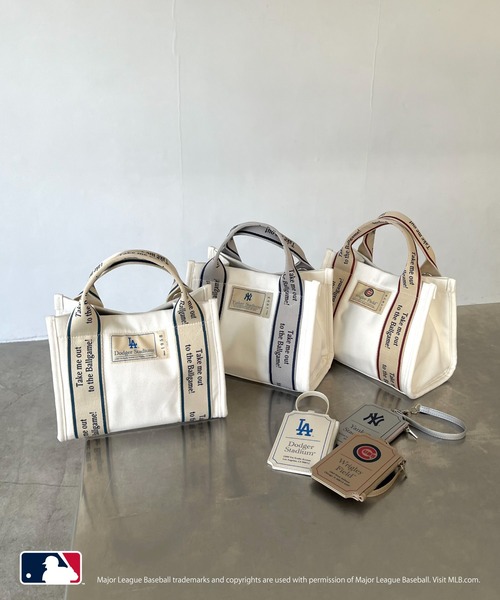 トートバッグ [ MLB ] BASIC QUILTIN LUX HIP SACK my twilight トートバッグ 「MLB」テープロゴ ミニキャンバス