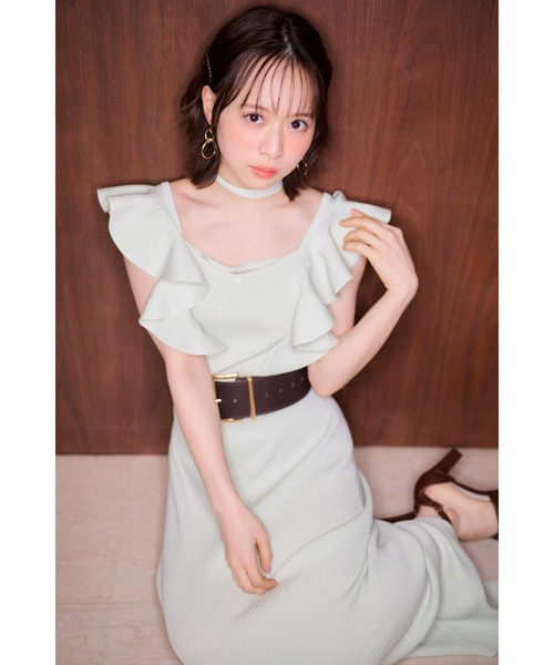 ワンピース 「AKB48 倉野尾成美さん着用」ショルダーフリルタイトニットワンピース　春服 夏服の画像
