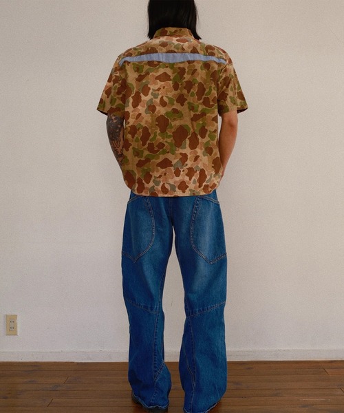 tシャツ 「KHOKI」Patchworked Camo Shirt メンズの画像