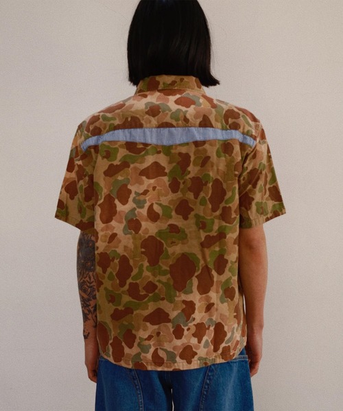 tシャツ 「KHOKI」Patchworked Camo Shirt メンズの画像