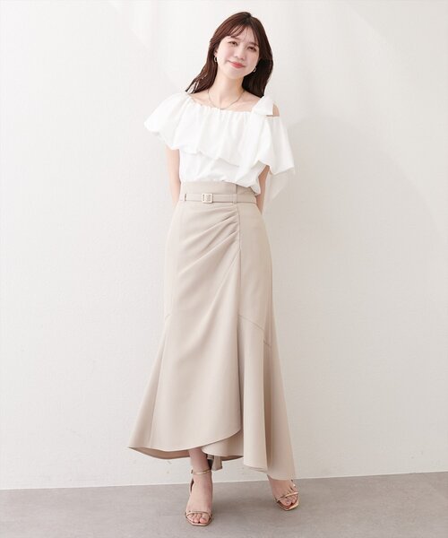 新品タグ付き　ルミネ新宿限定オフショルフリルバルーンブラウス natural couture ブラウス シャツ 「mizukoto」マルチWAYオフショル