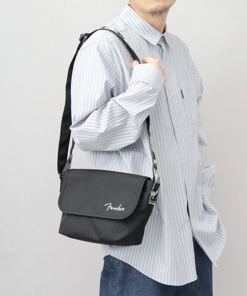 最終値下：Fender フラップショルダー / ショルダーバッグ Fender ショルダーバッグ CORDURAポリエステル ミニ フラップ