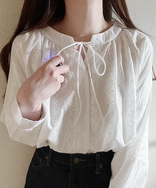 【大きいサイズ】フラワー刺繍ブラウス 楽天市場】フラワー刺繍プルオーバー(大きいサイズ) ／ シャツ
