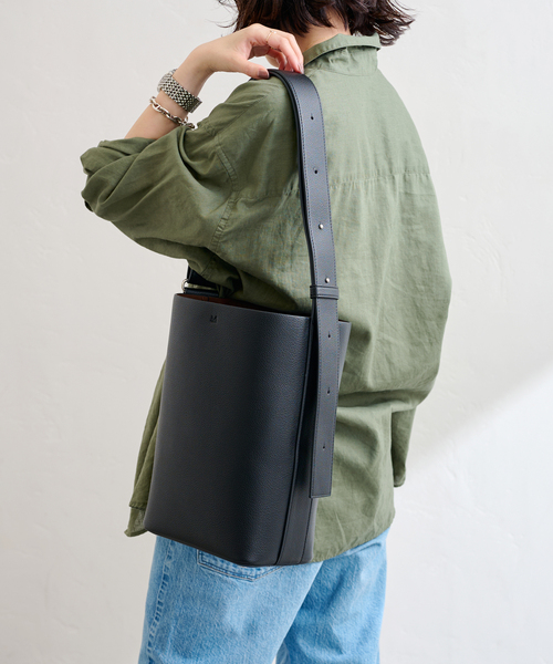 【grace23】未使用&MYUQ アンドミューク ショルダーバッグ grace23様専用】未使用&MYUQ アンドミューク ショルダーバッグ